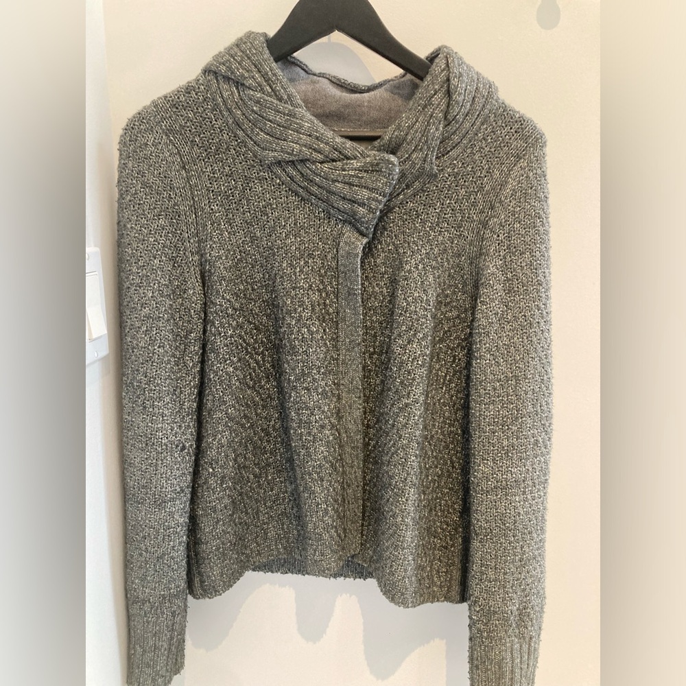 Banana Republic Heritage Size M sweater